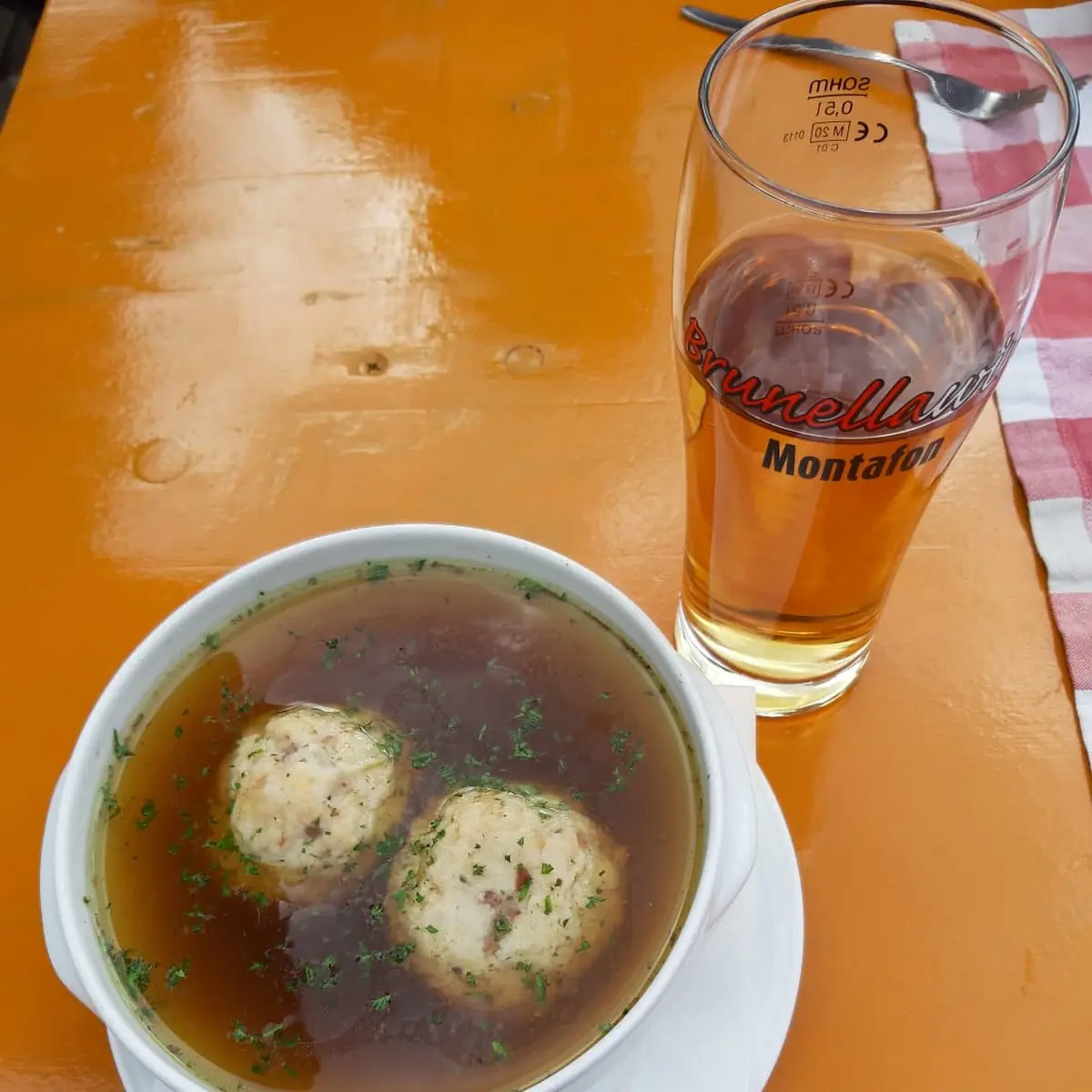 Speckknödelsuppe