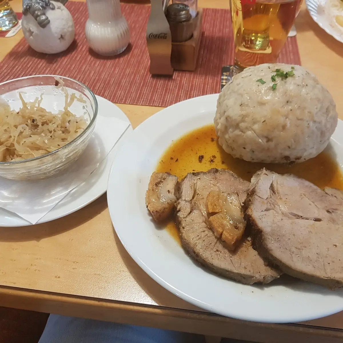 Schweinebraten Mit Riesen Semmelknödel
