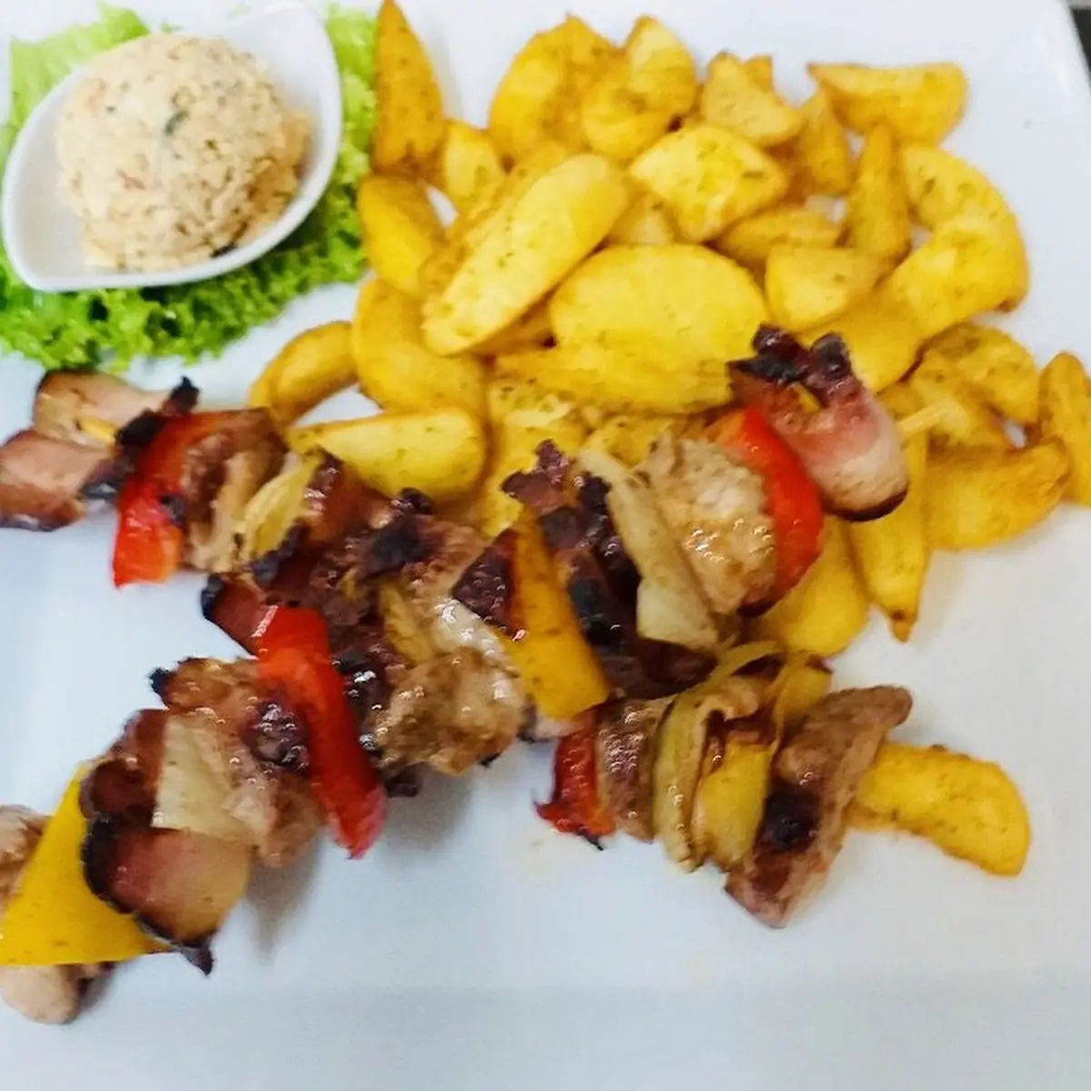 Spieß Mit Rosmarin-kartoffeln