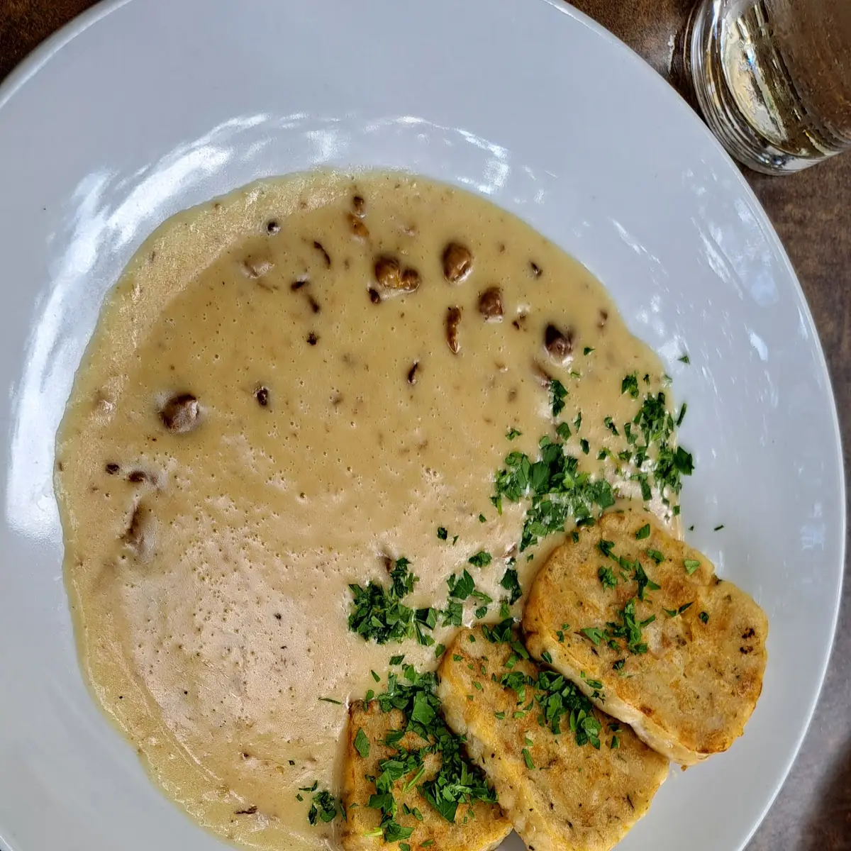 Eierschwammerl Mit Semmelknödel