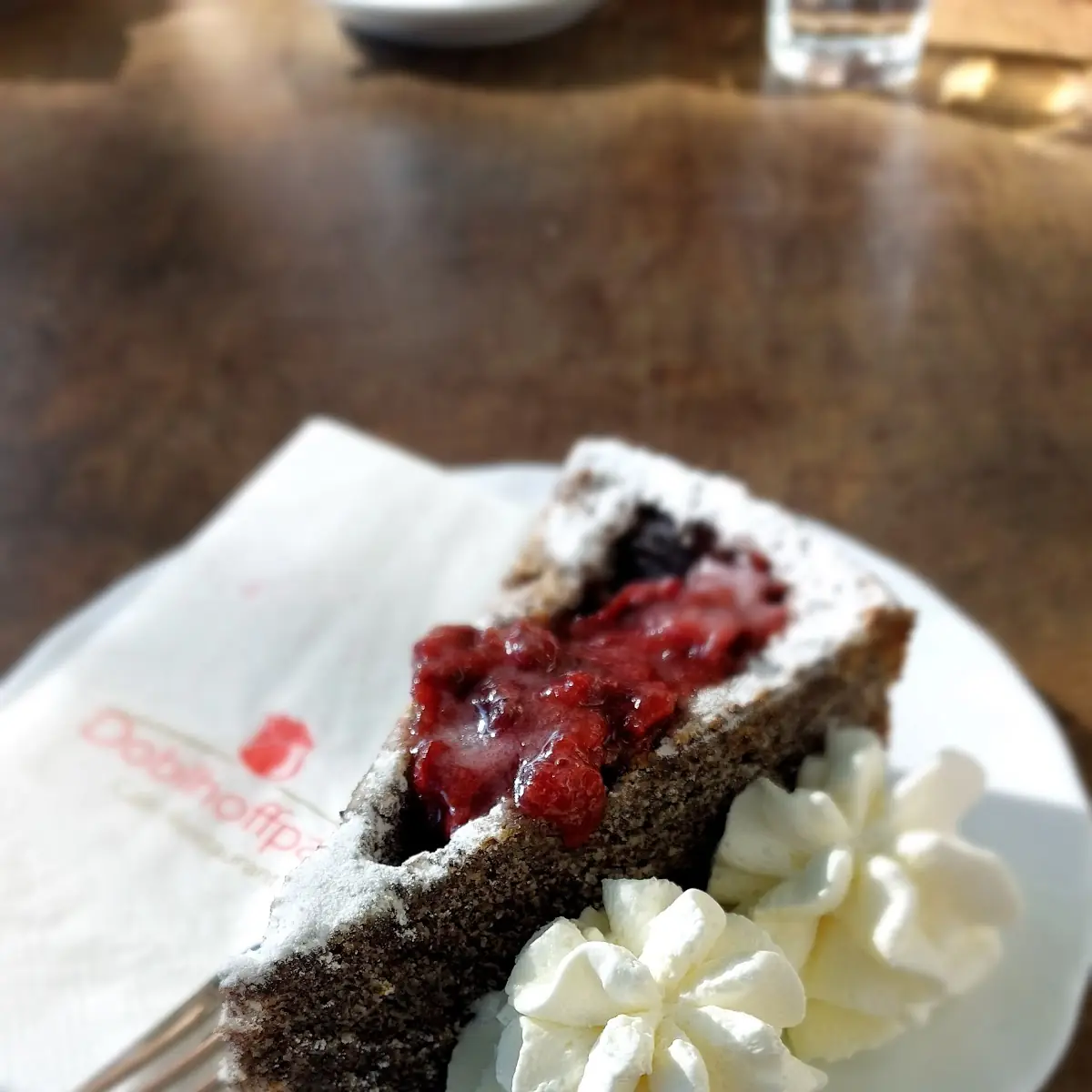 Mohntorte Mit Zwetschkenröster