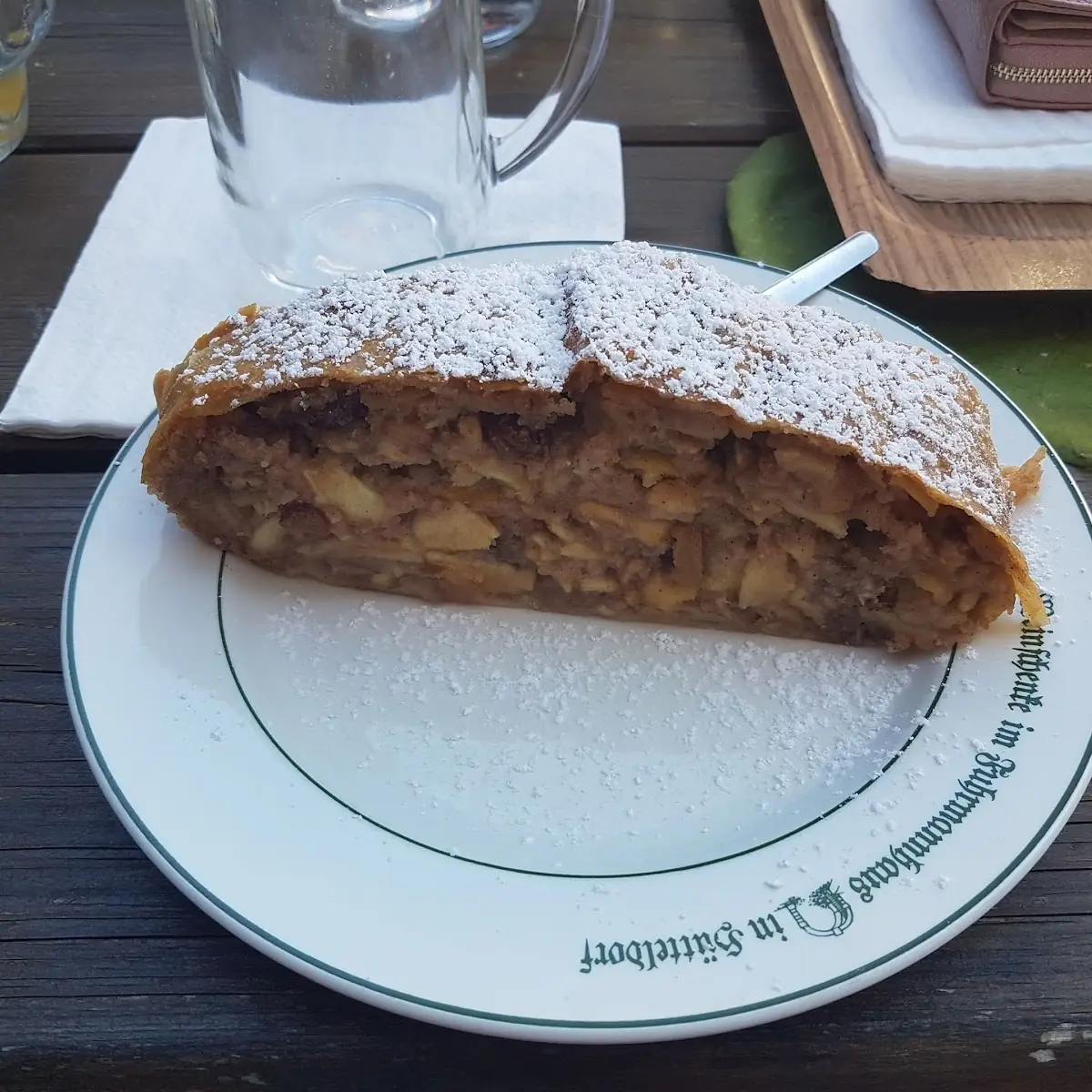 Apfelstrudel