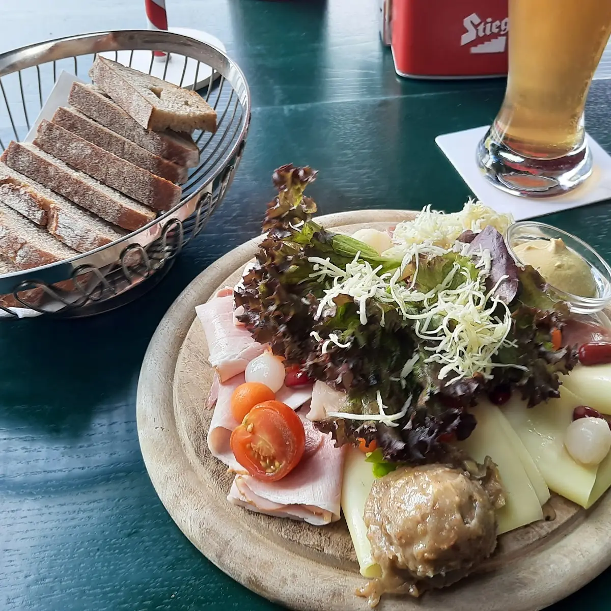 Brettljause, Restaurant Stiegl-Keller