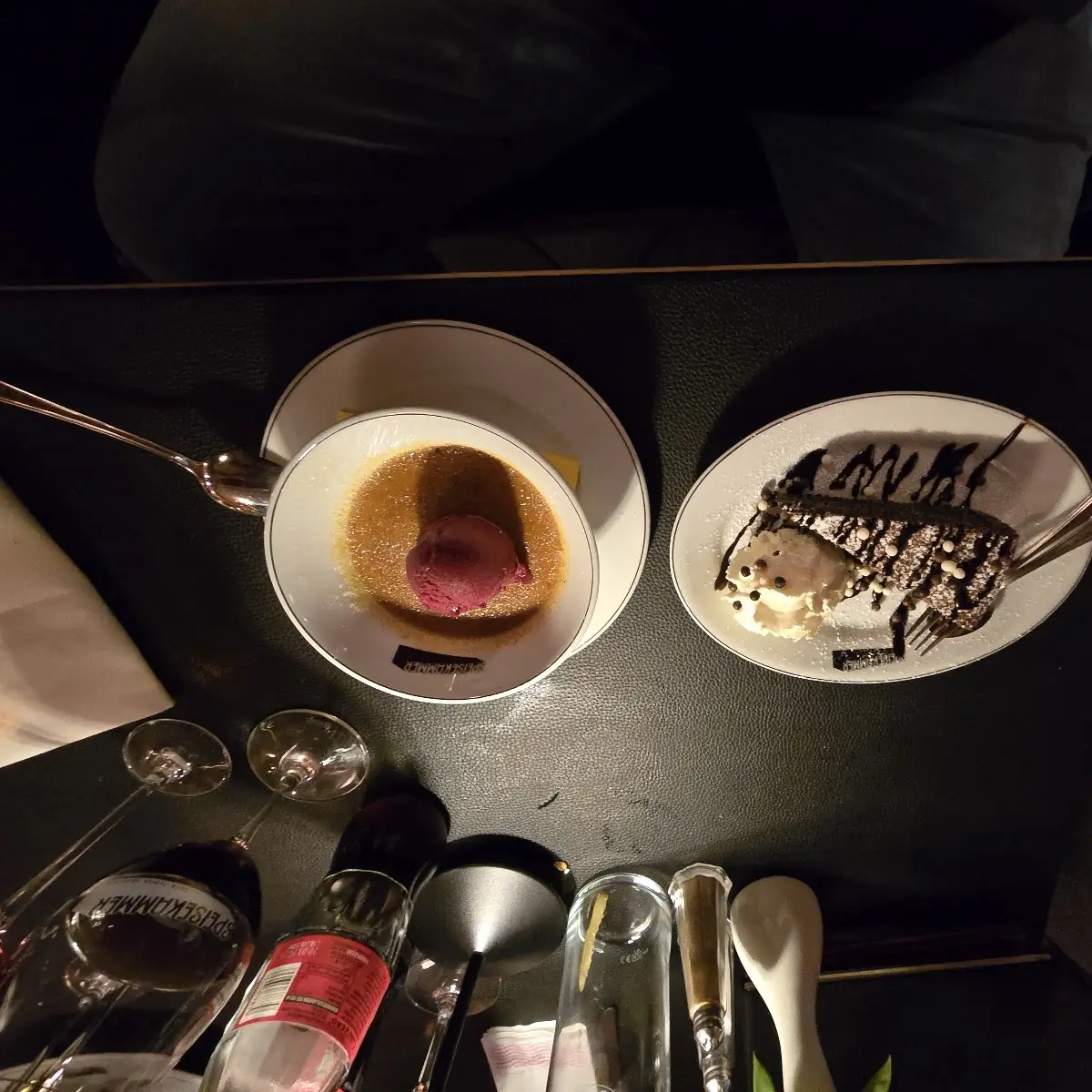 Creme Brulee Und Mohntorte