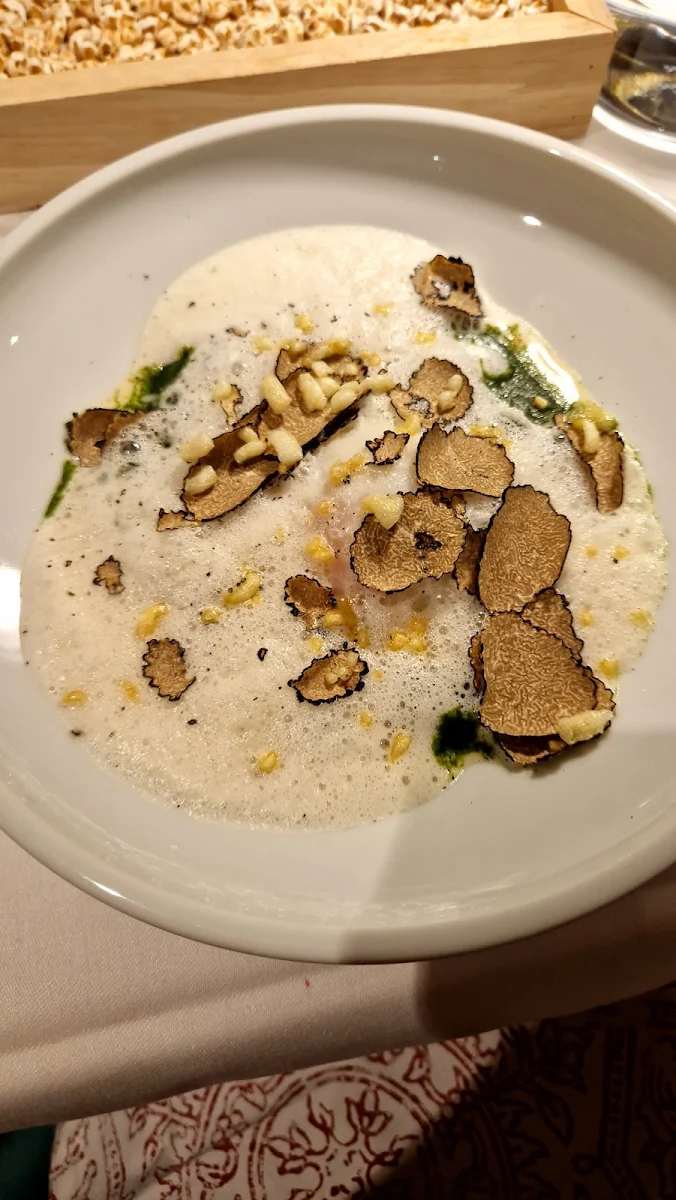 Egg with Spinach Salad and Truffle