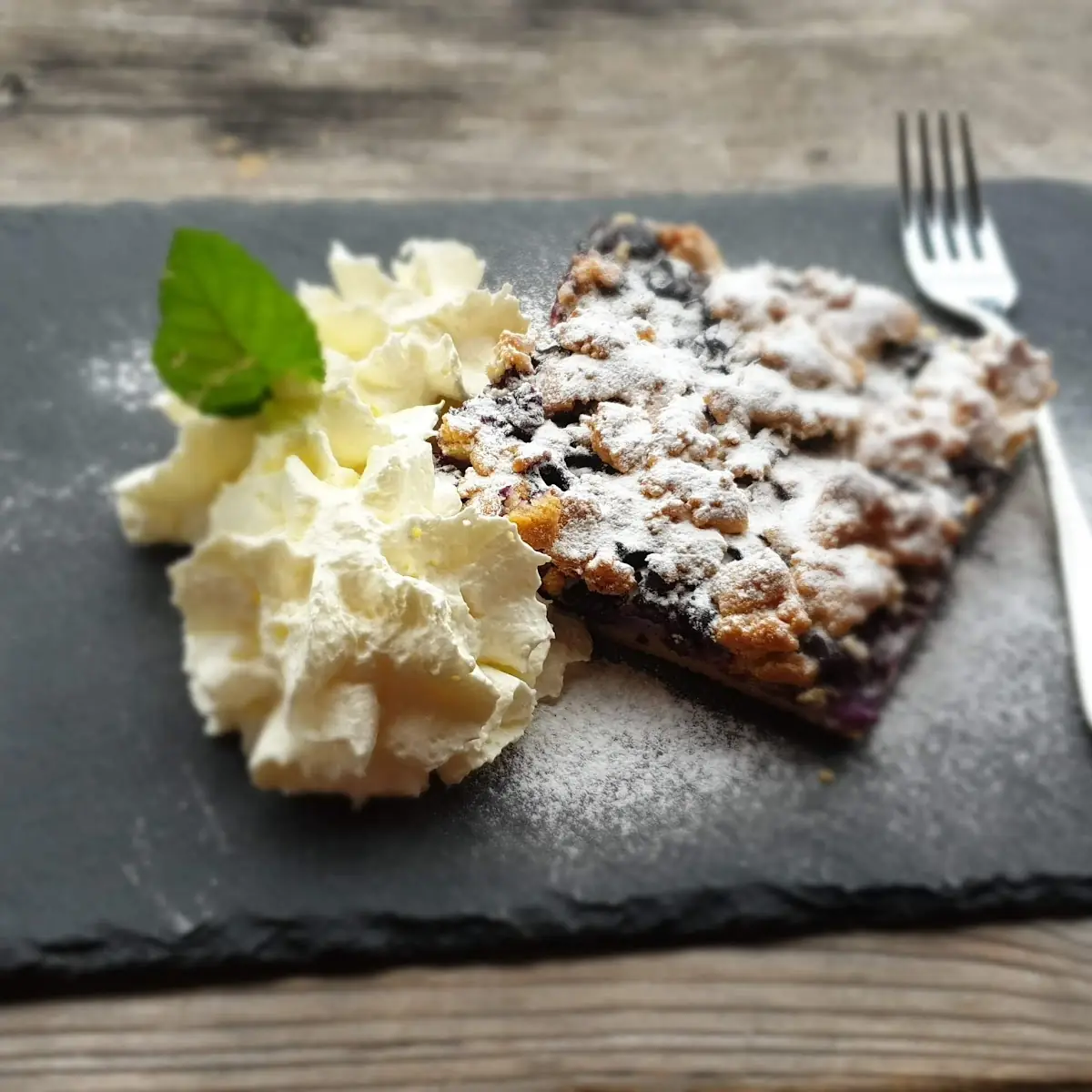 Kuchen Mit Sahne