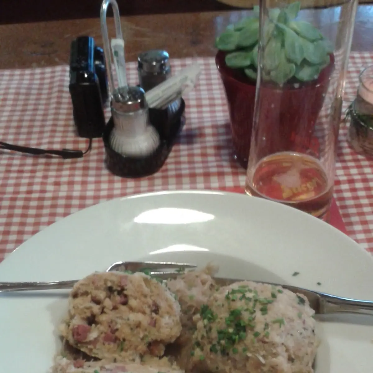 Speckknödel Mit Sauerkraut