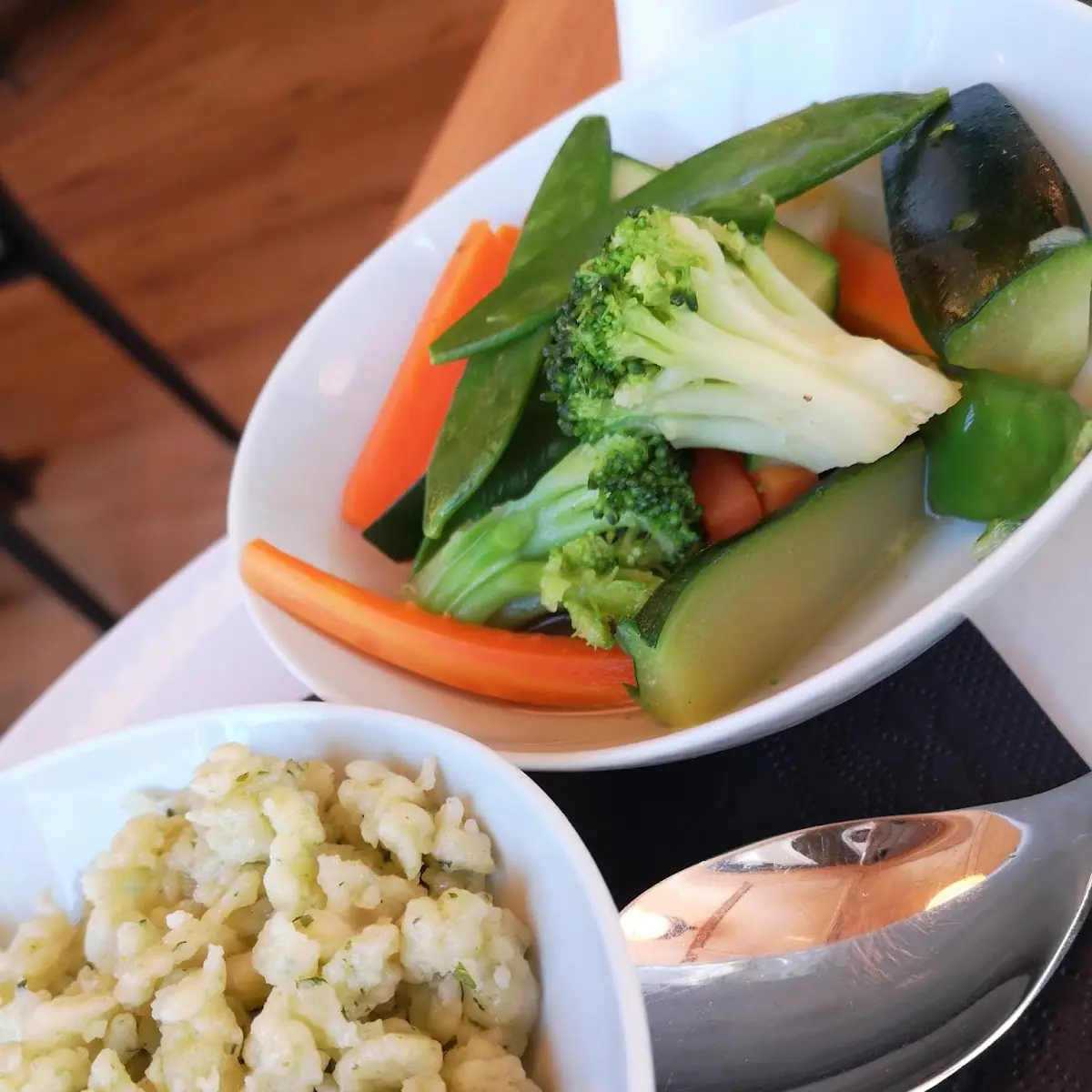 Kalbsrahm Ragout Mit Spatzeln