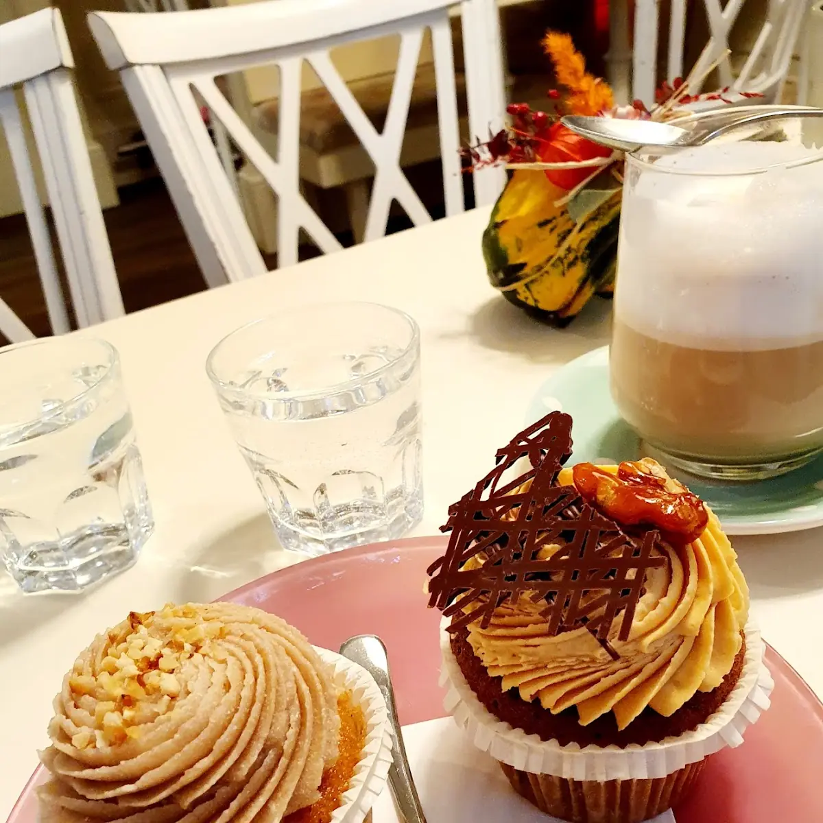 Maroni Salted Caramell Cupcake