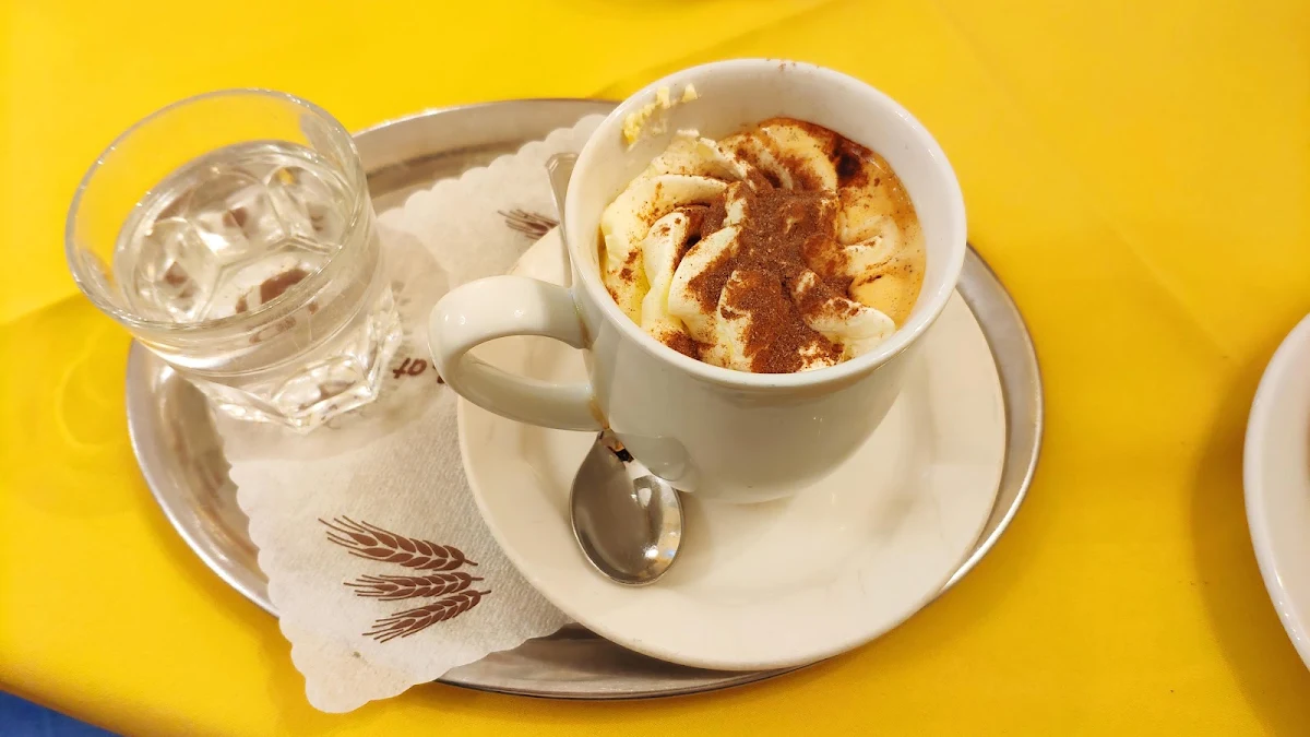Cappuccino Mit Schlagobers