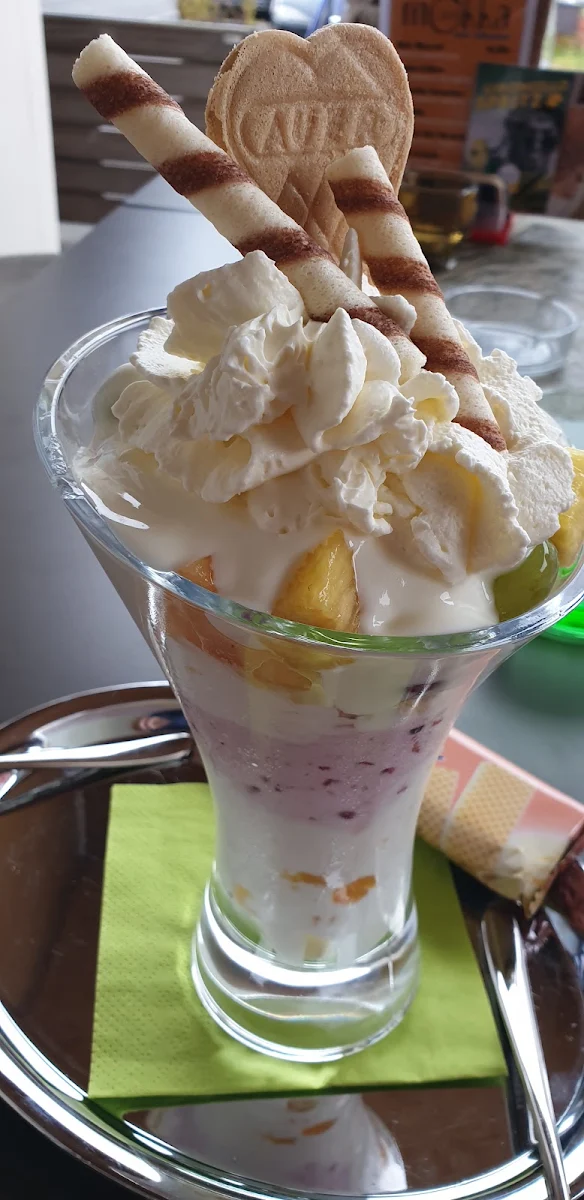 Joghurtbecher Eis