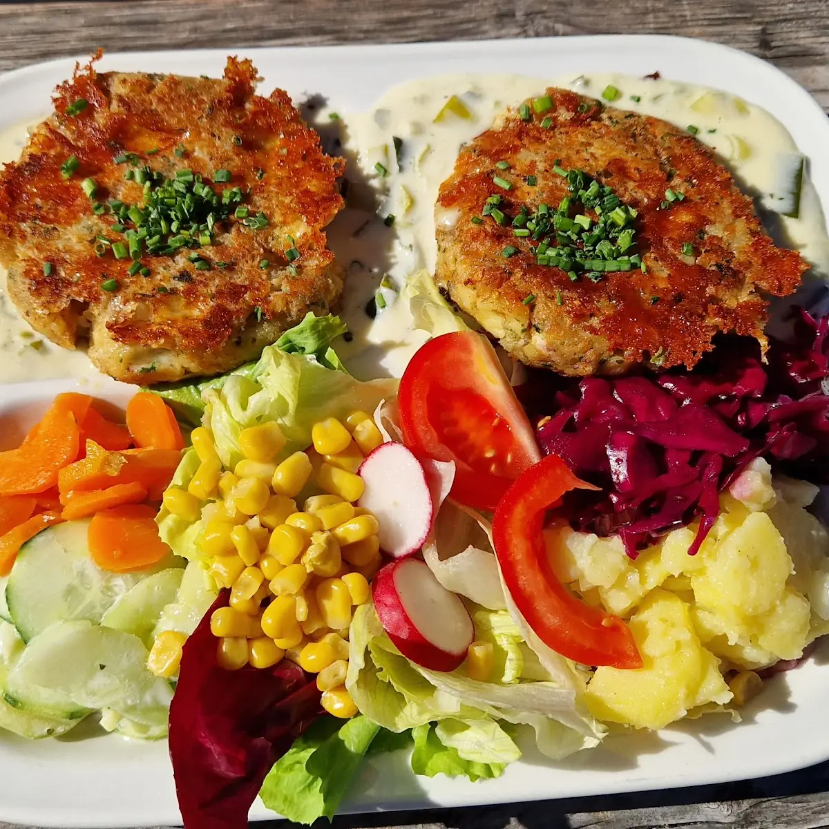 Kaspressknödel Mit Salat