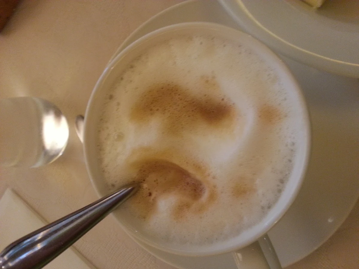 Latte Macchiato Lecker