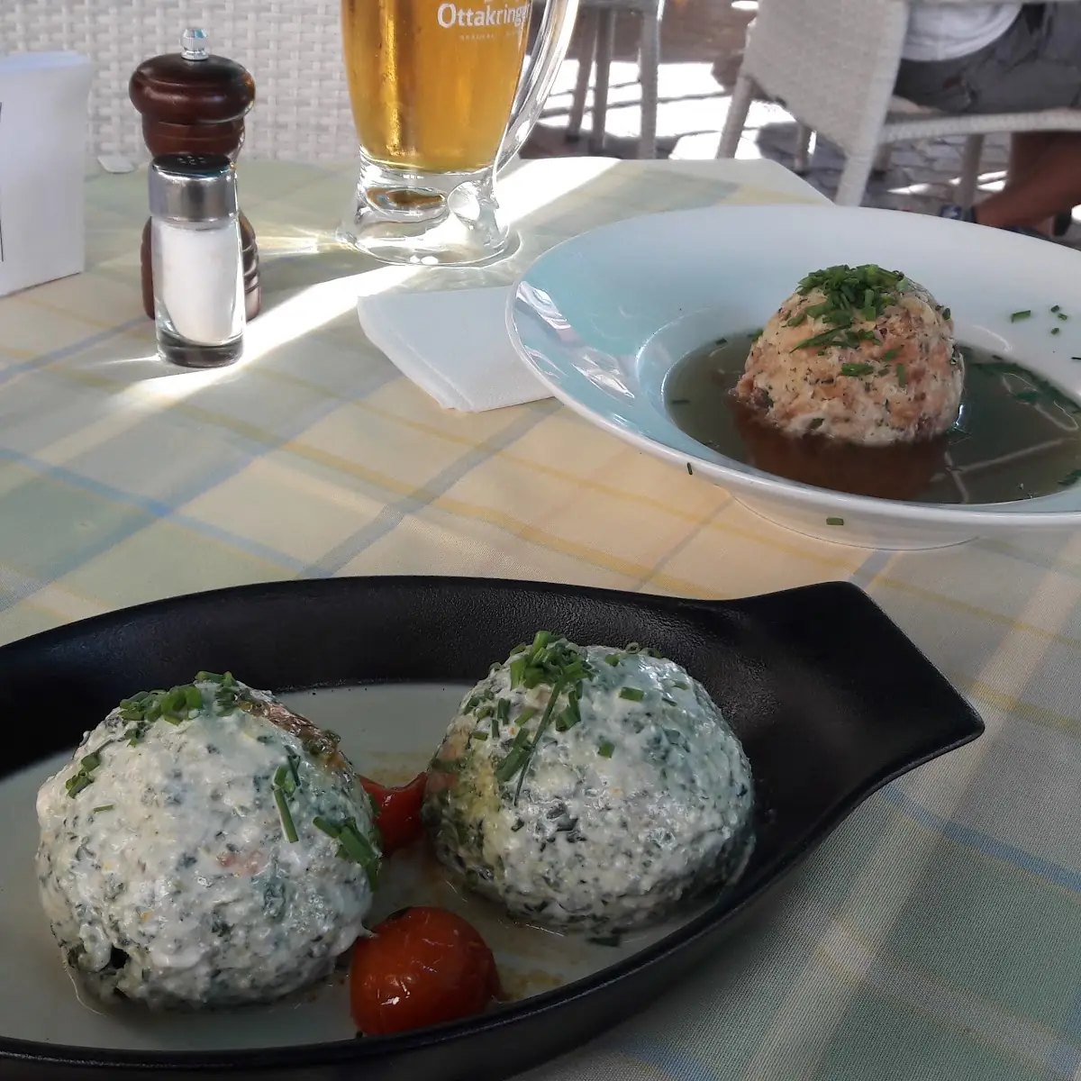 Spinatknödel Gorgonzolasauce