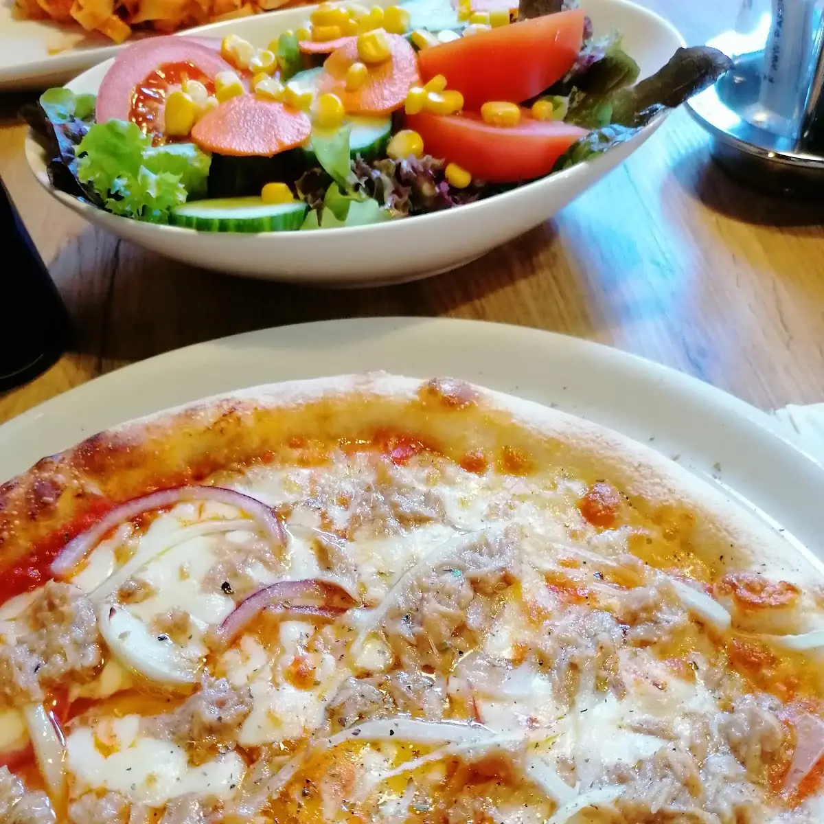 Pizza Tonno