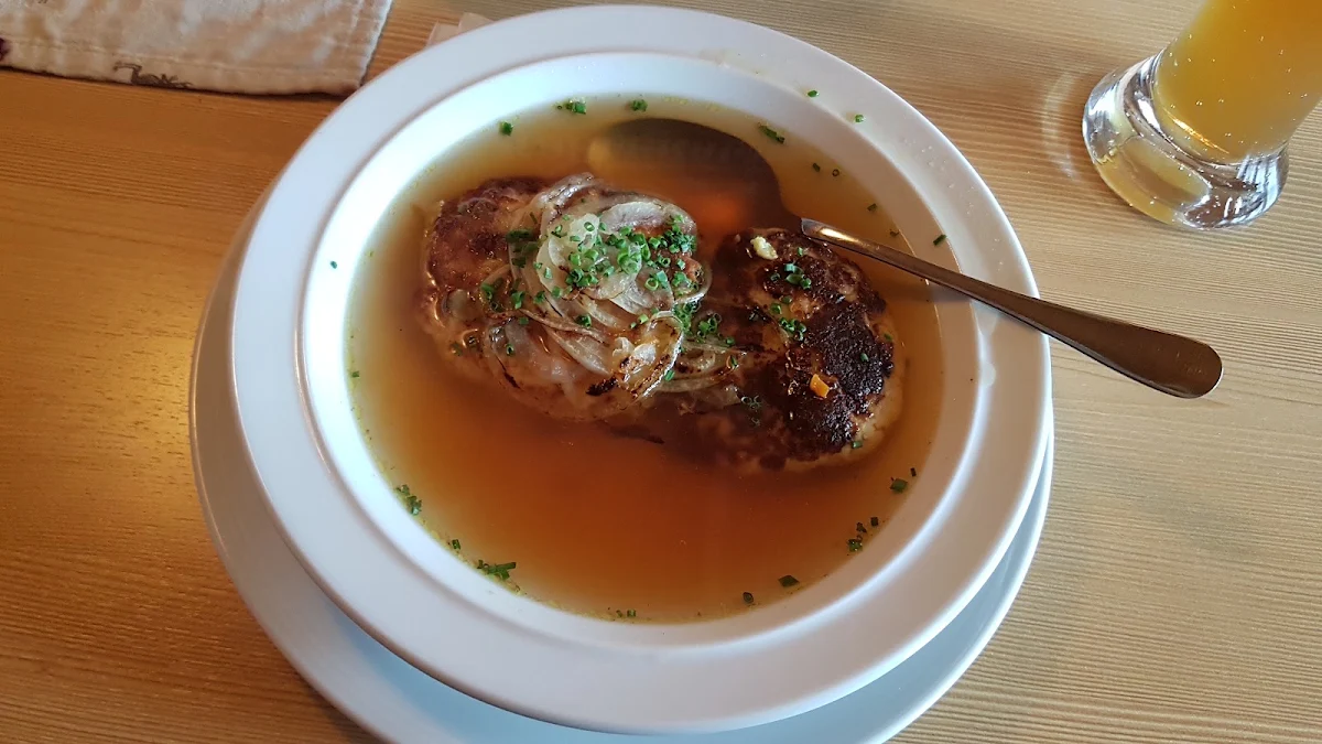 Kaspressknödelsuppe