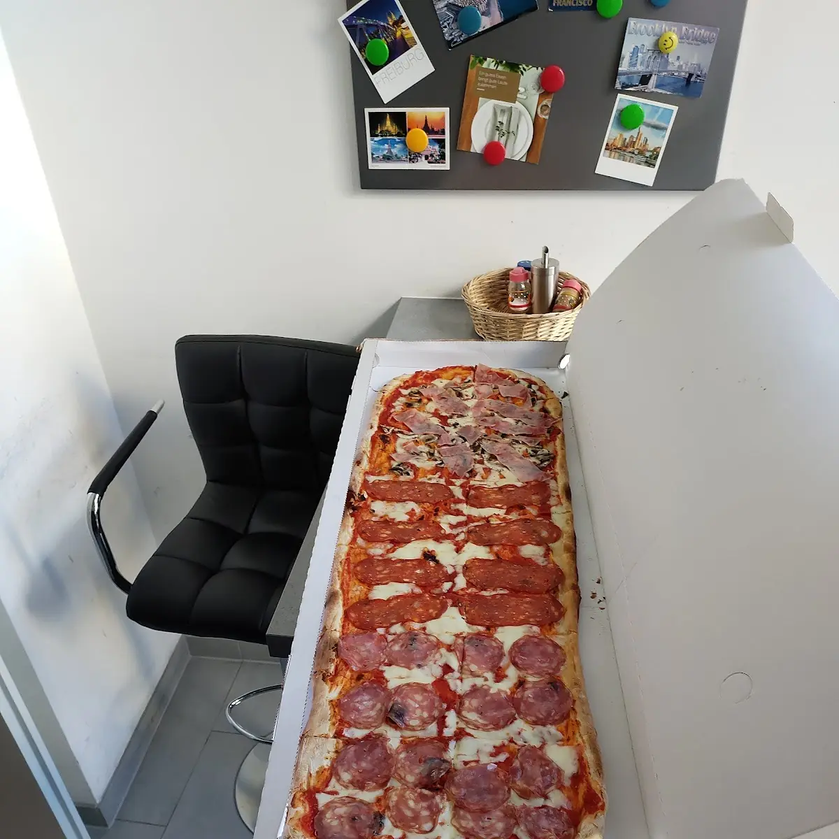 1 Meter Pizza