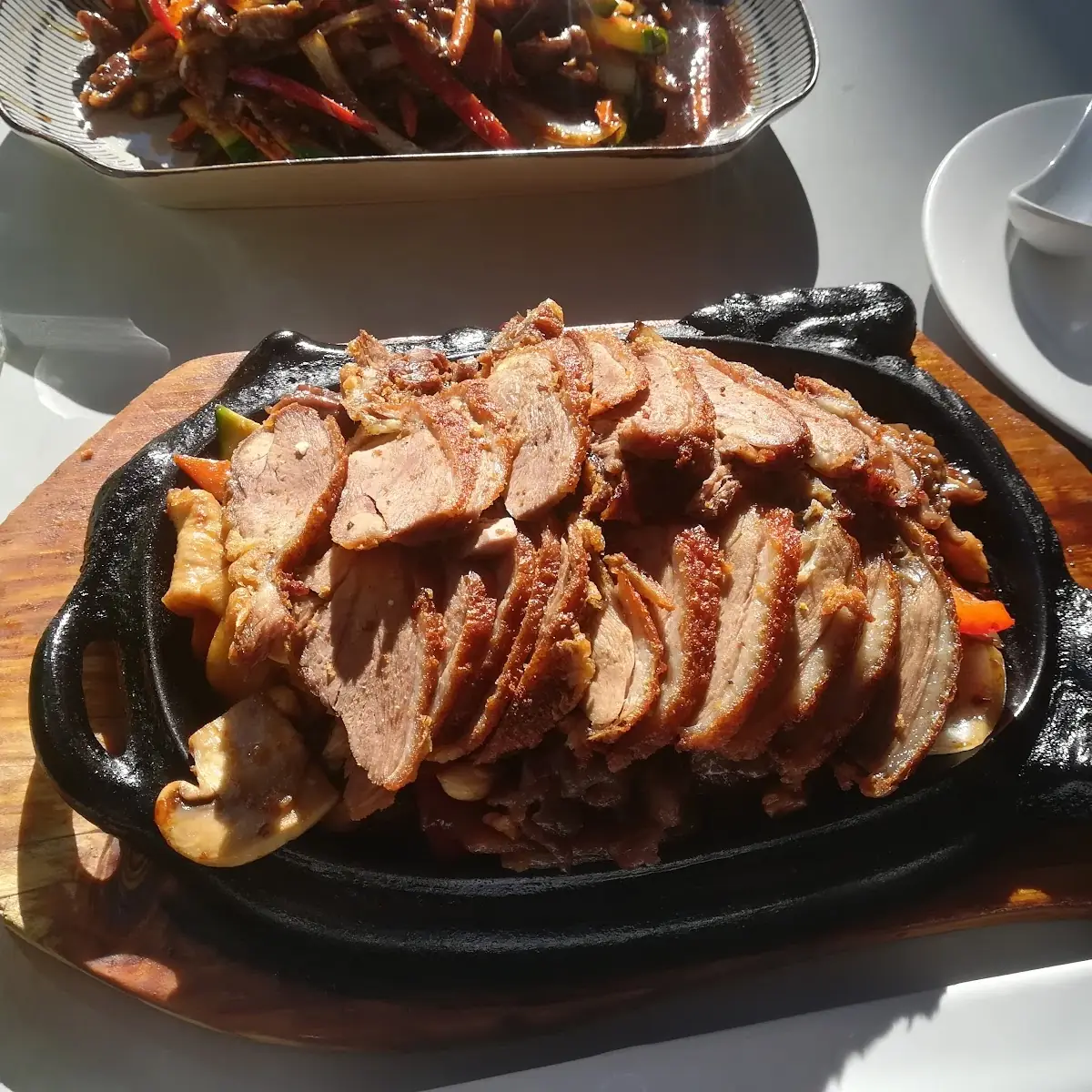 Ente auf acht Schätzen