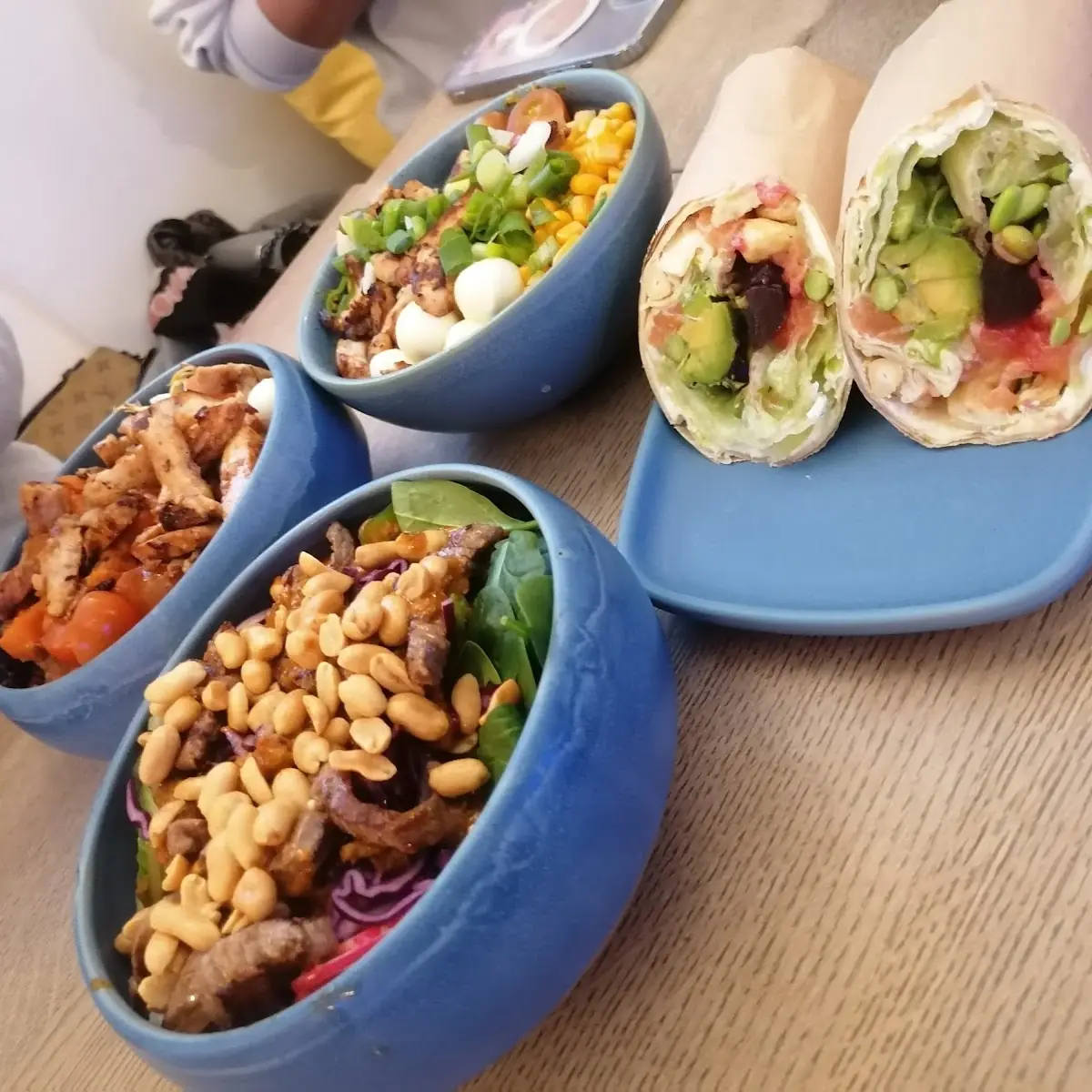 Bowls & Wrap
