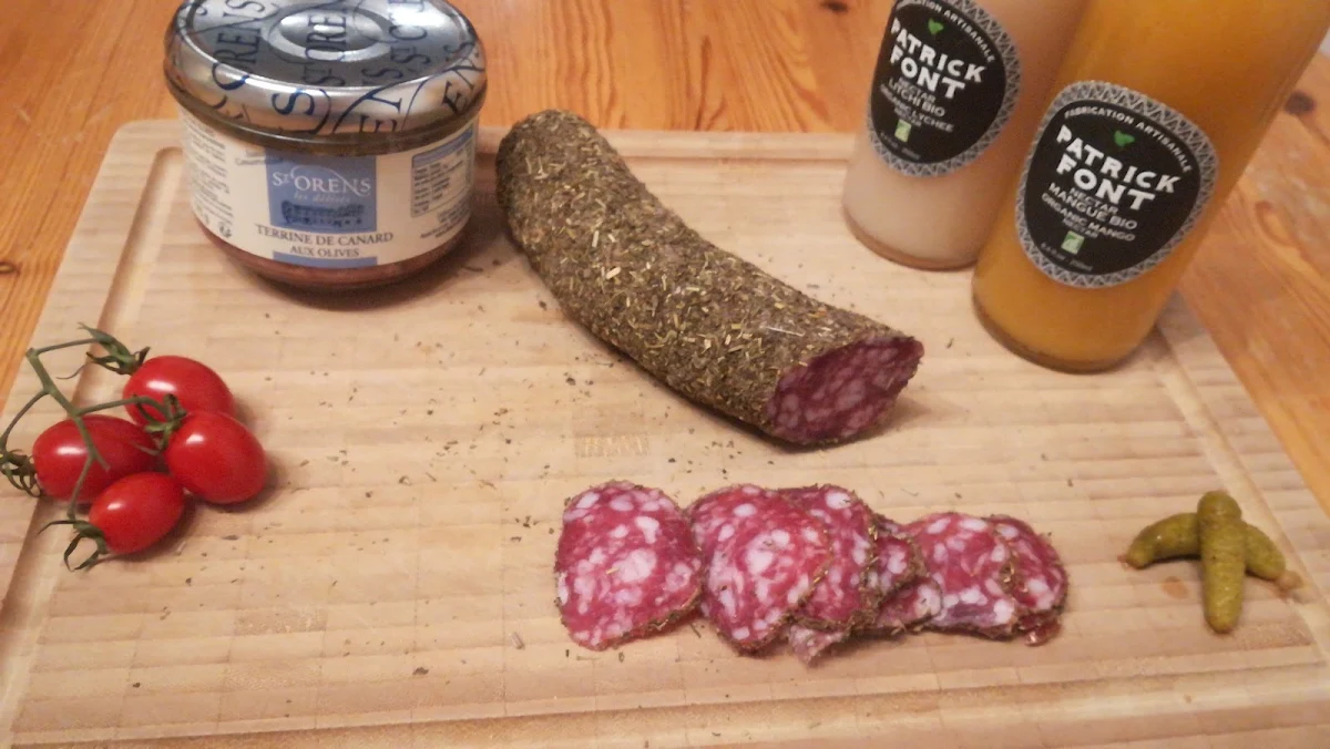 Terrine Saucisson Cornichons JuS De Fruits