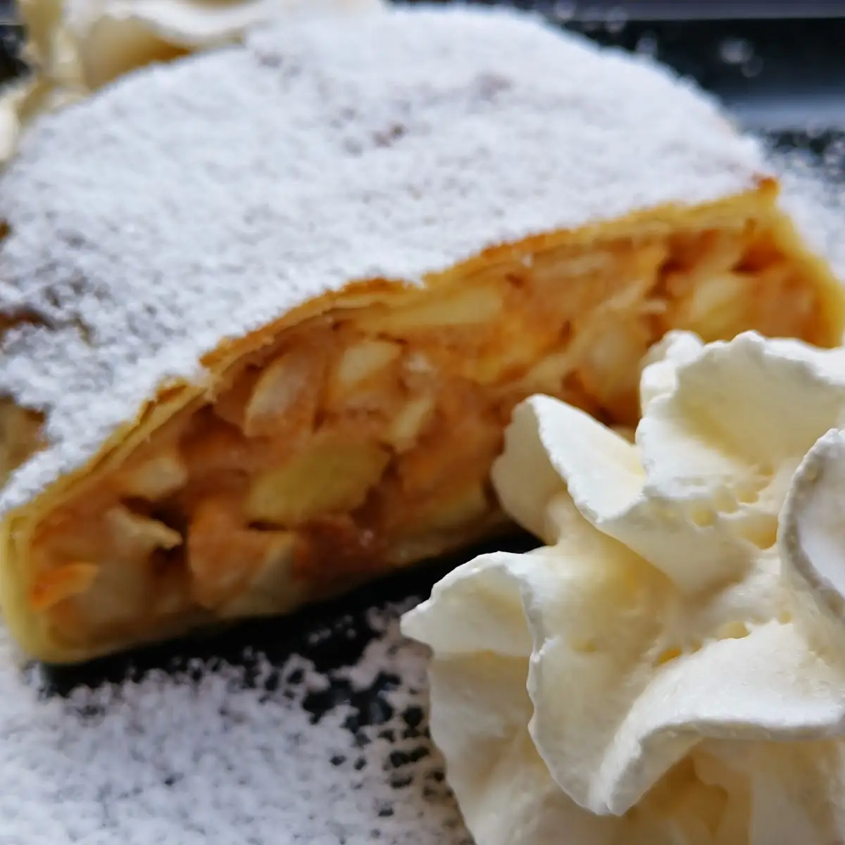 Pastel De Manzana Apfelstrudel