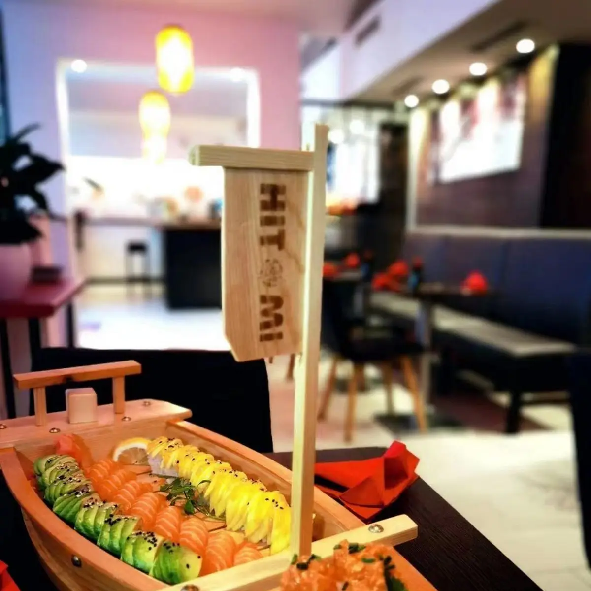 Regenbogen Sushi Rolls 8 Stück