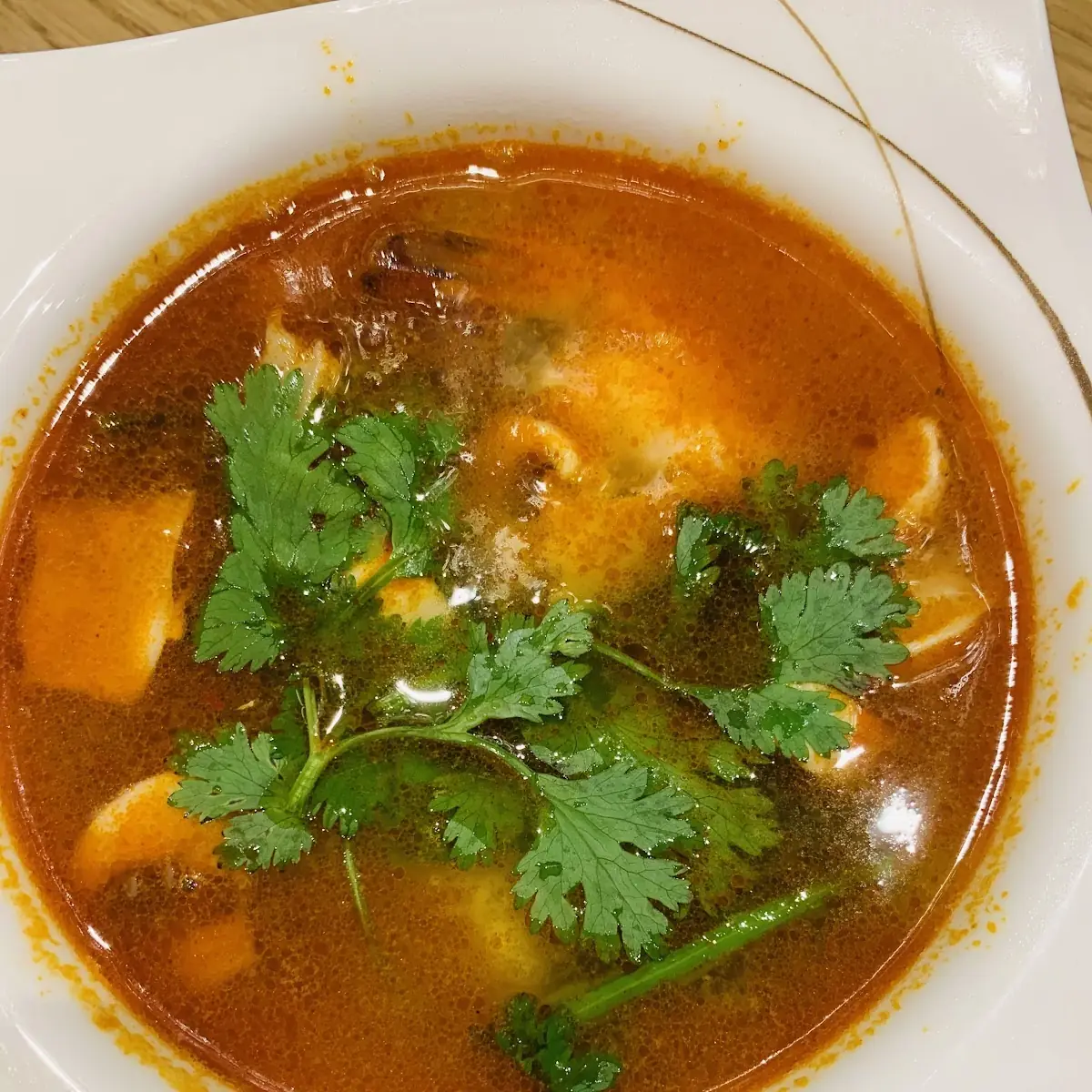 Tom Yam Kung (scharf)