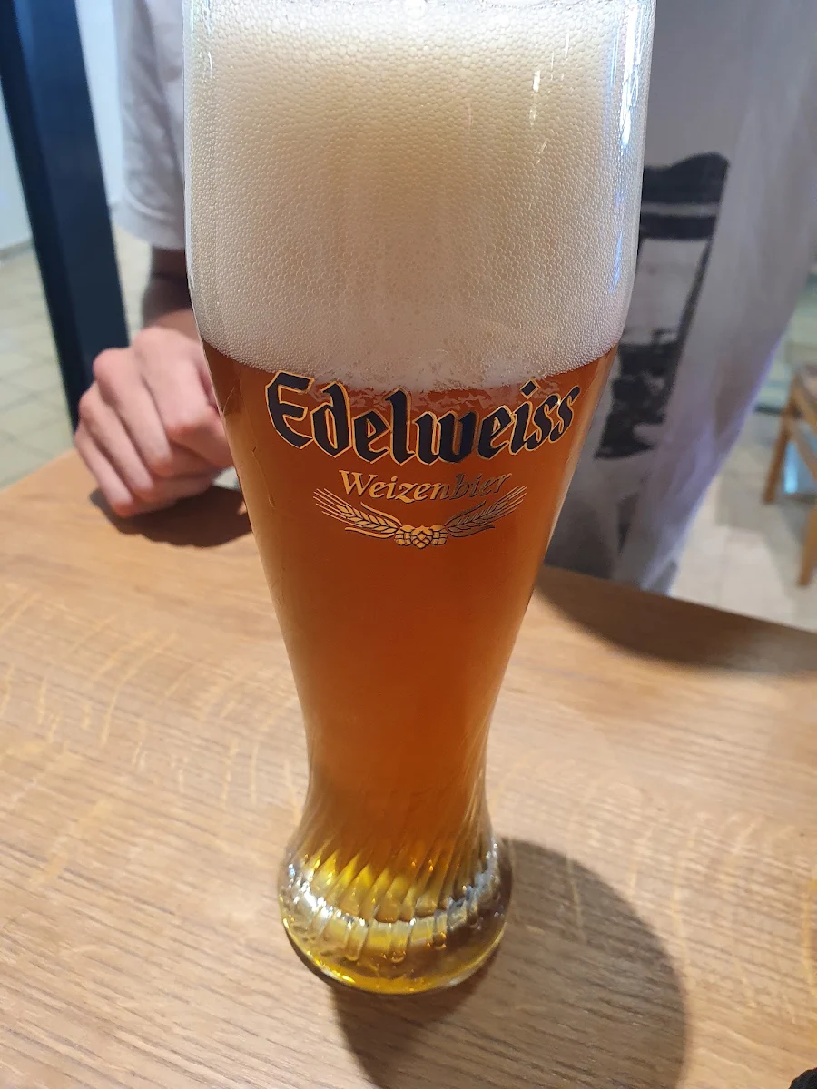 Weizenbier Hell