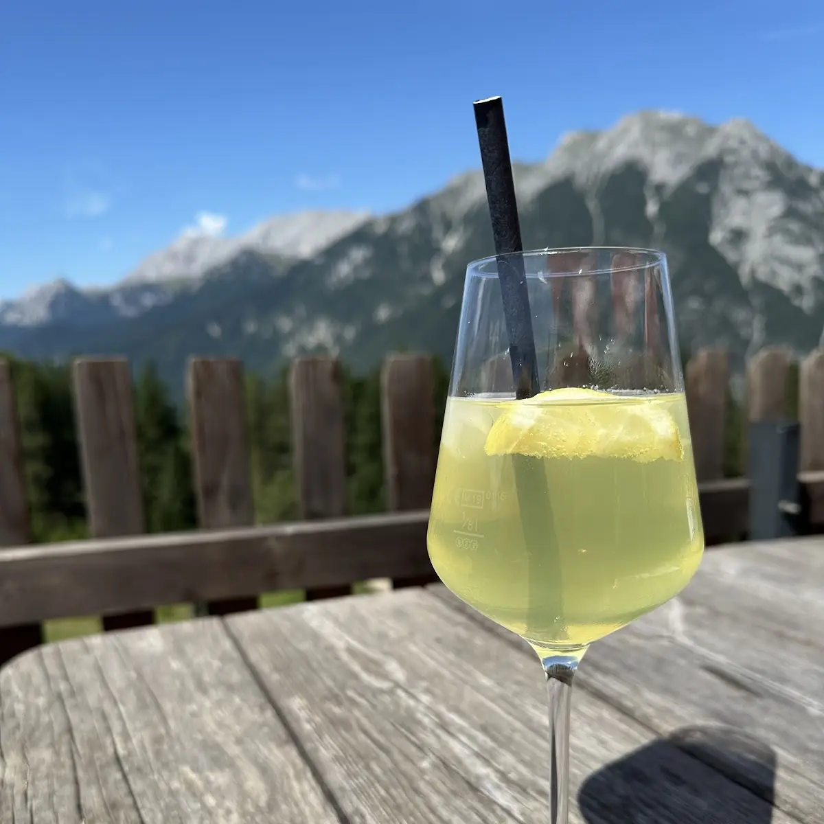 Limoncello Spritz