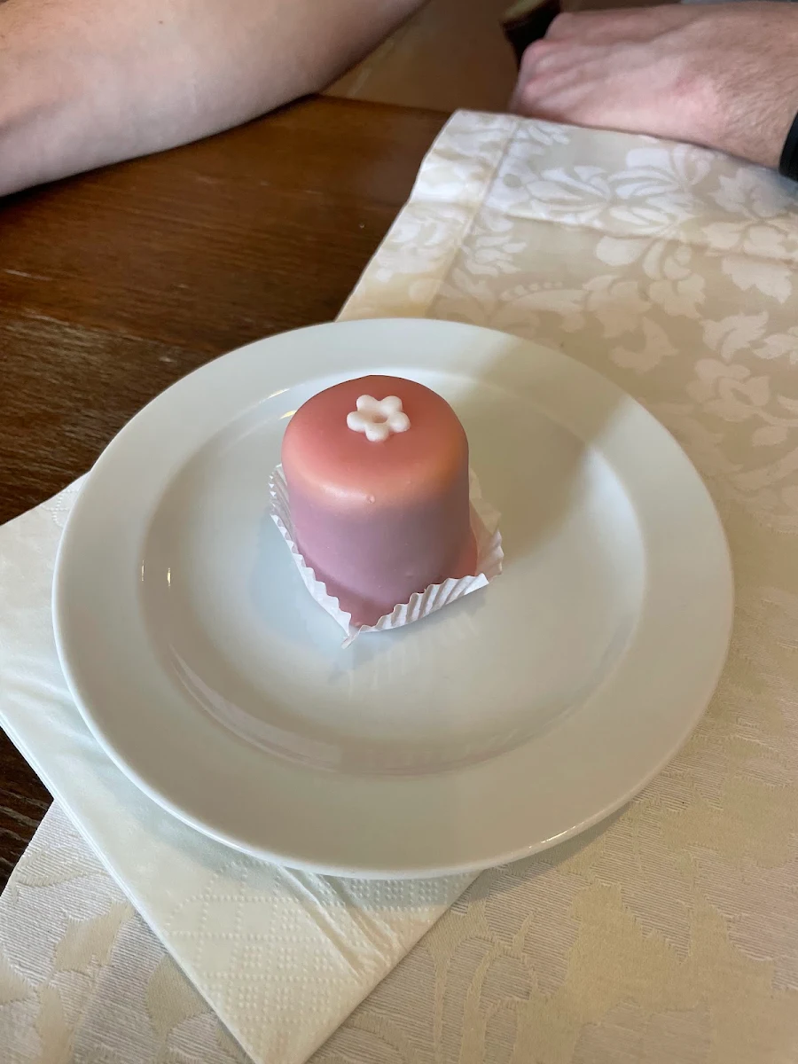 Punschkrapfen
