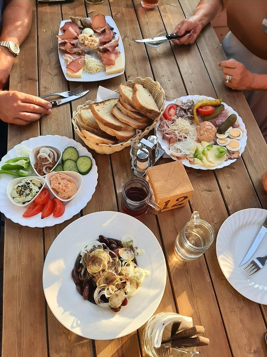 Aufstrich- Und Stückerlteller Gem Platte Und Käferbohnen