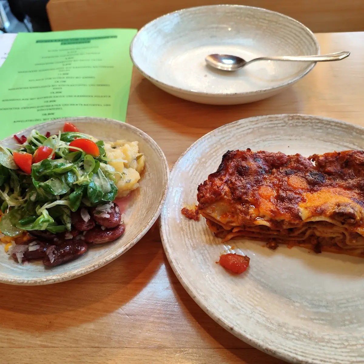 Lasagne Mit Salat