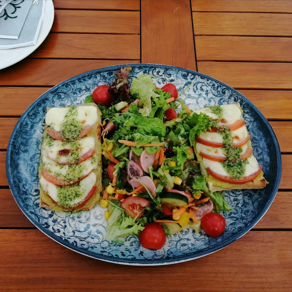 Avocado Mozzarella Toast