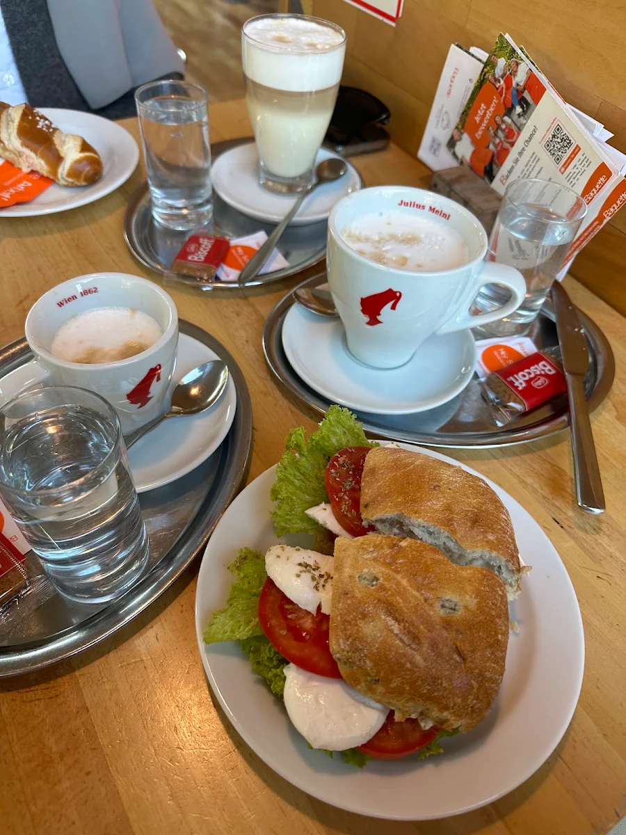 Halloumi Sandwich