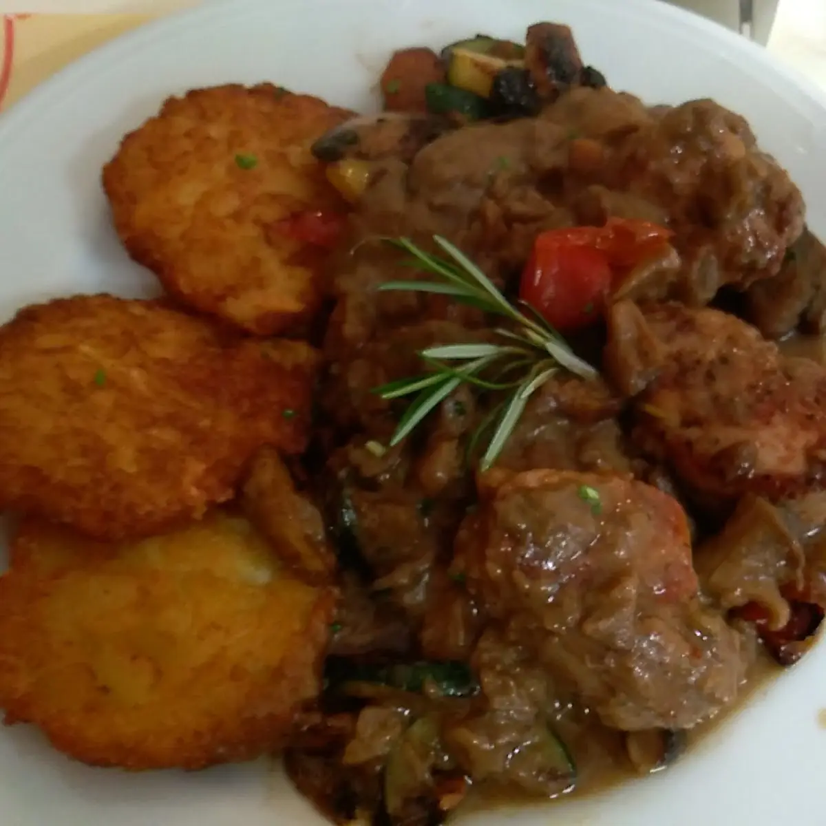 Schweinsmedallions Mit Schwammerlsauce