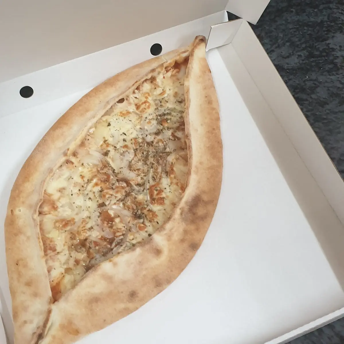 Tonno Pide