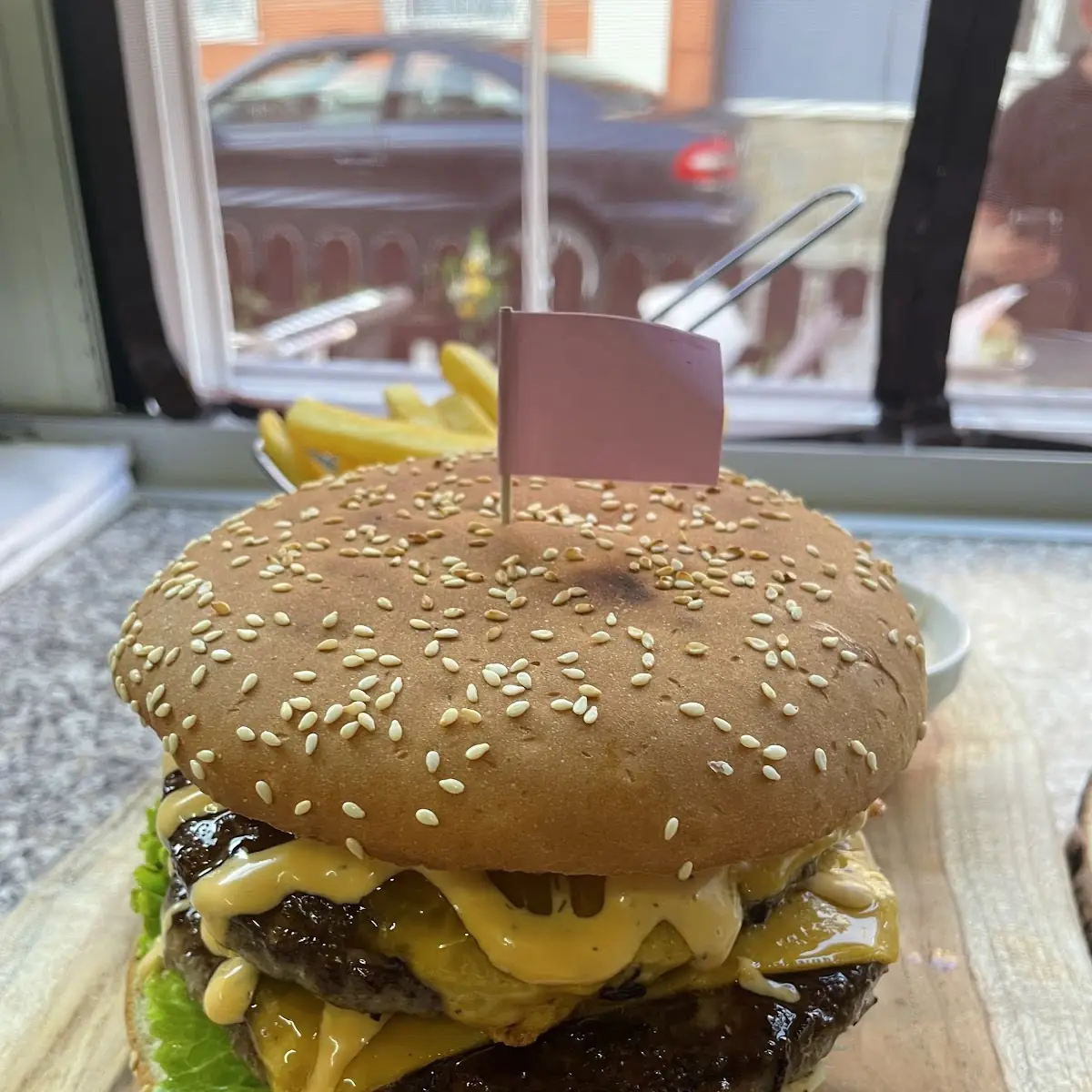 Triple Burger Neu