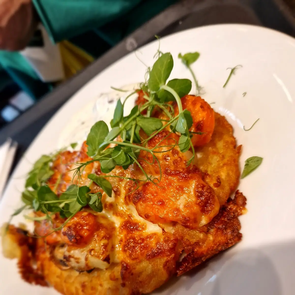 Riesenrösti Mit Gemüse Und Käse