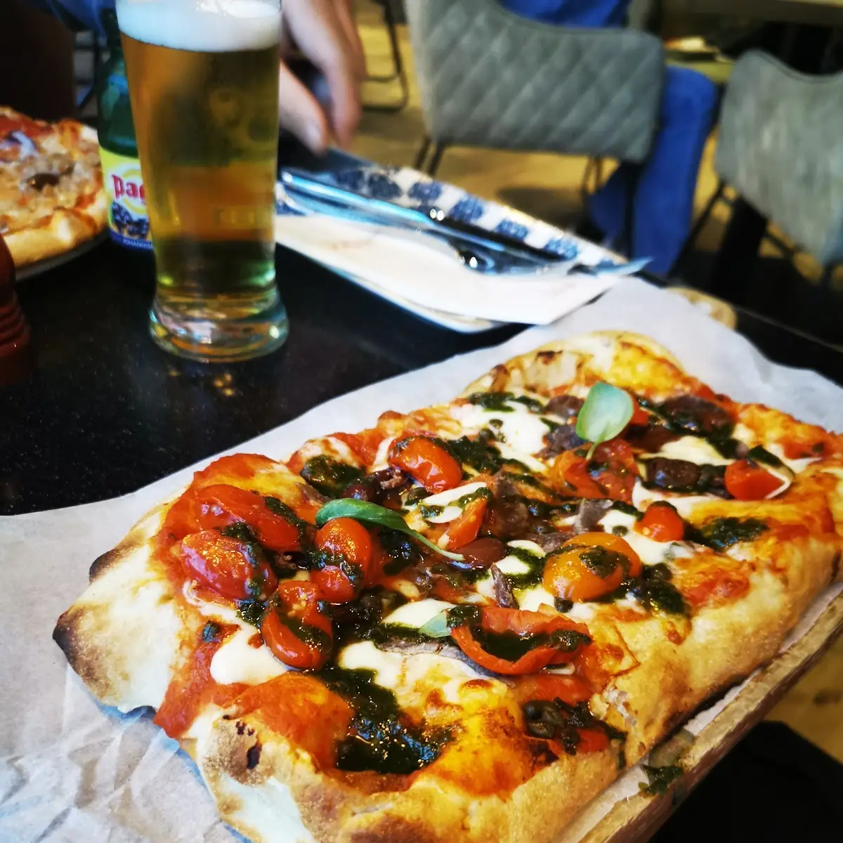 Pizza Pala Putanesca Napoli