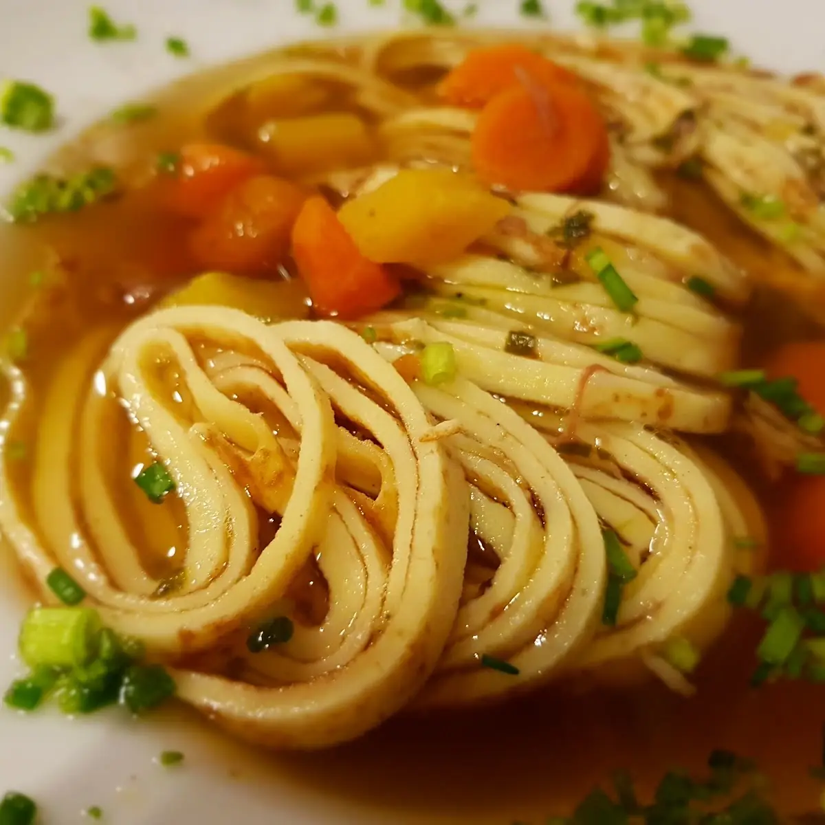 Rindsuppe Mit Fritatten