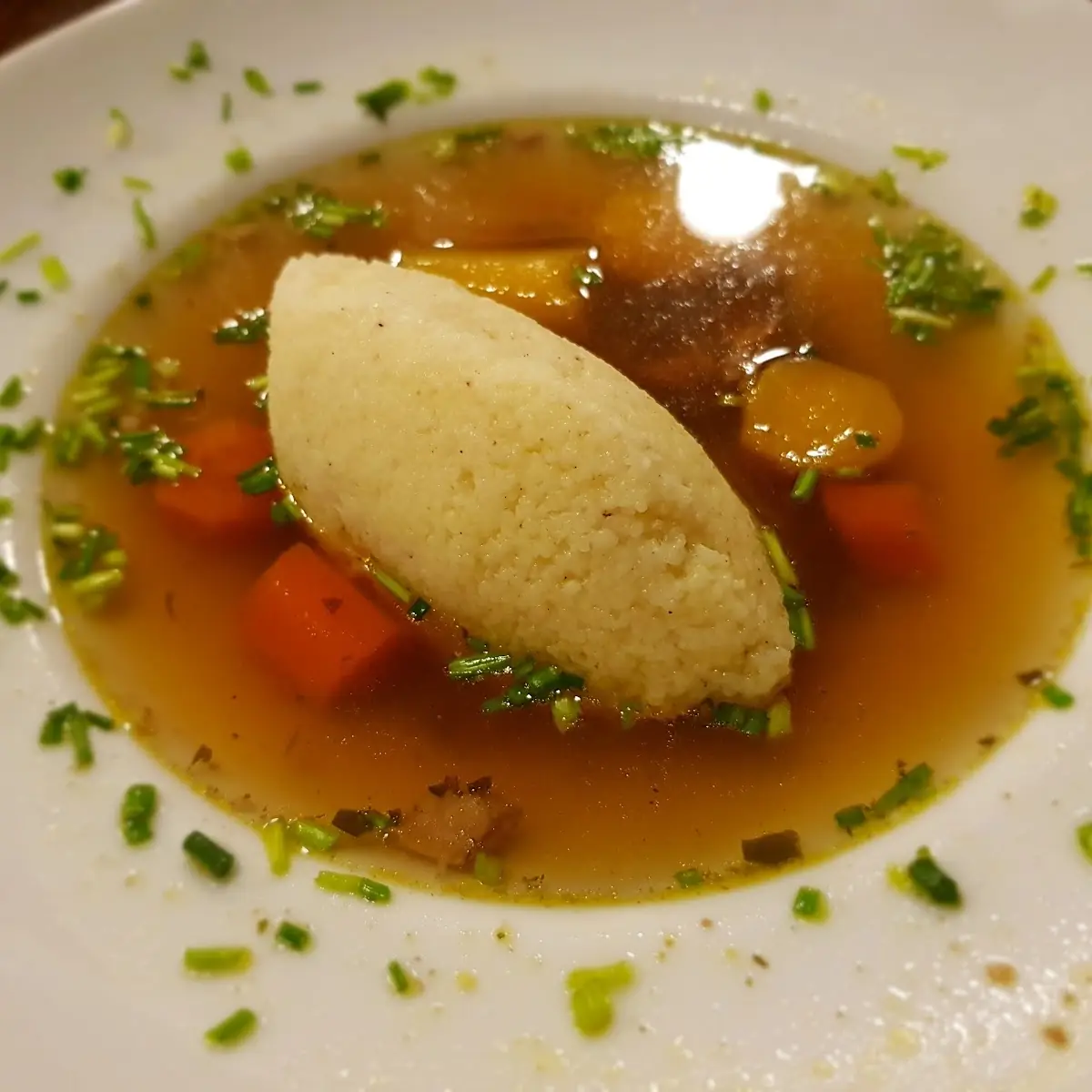 Rindsuppe Mit Griesnockerl