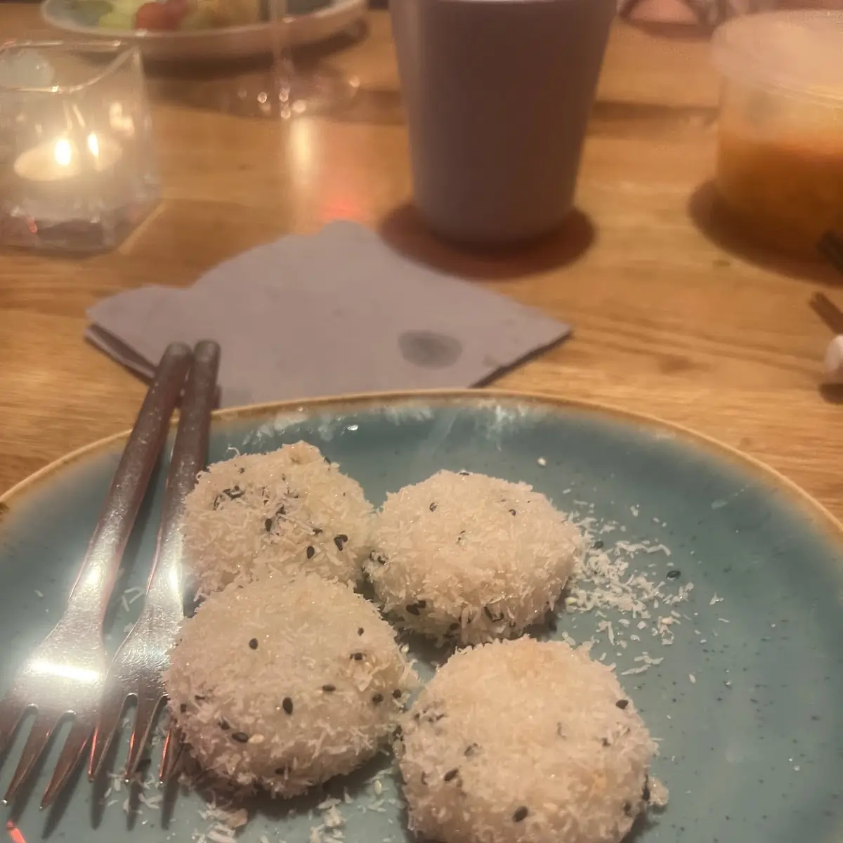 Klebreisbällchen