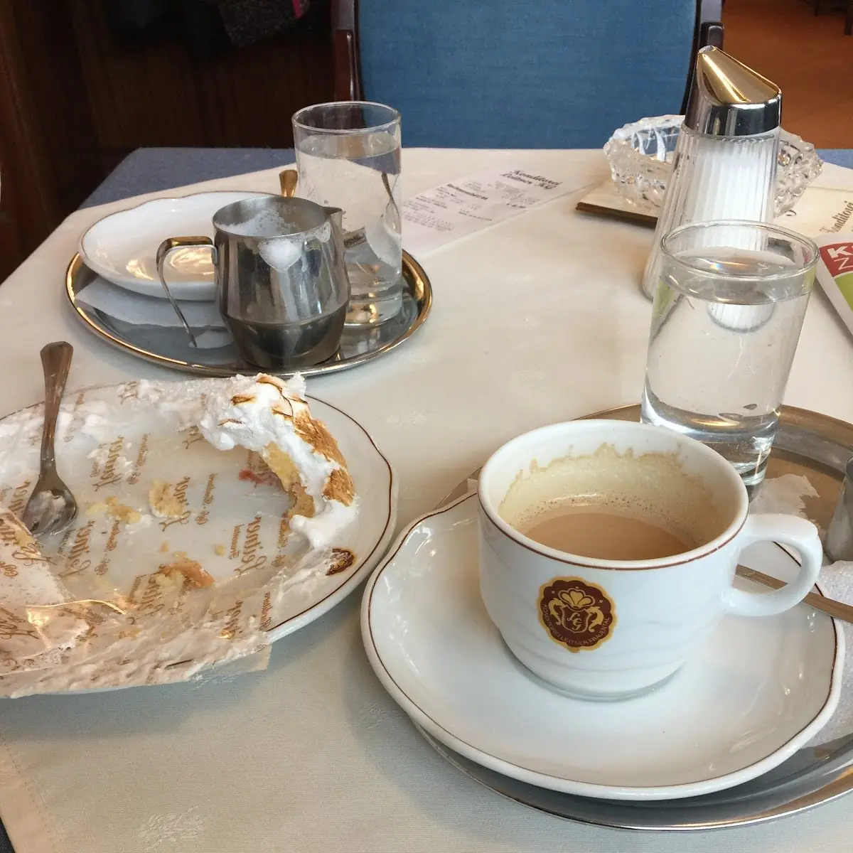 Kaffee Und Törtchen