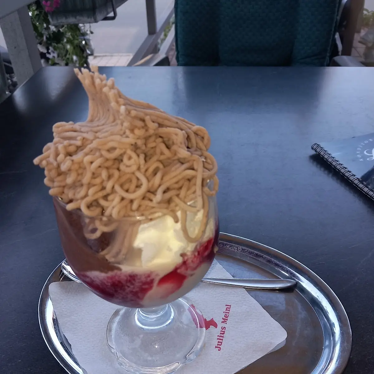Kastanienreisbecher