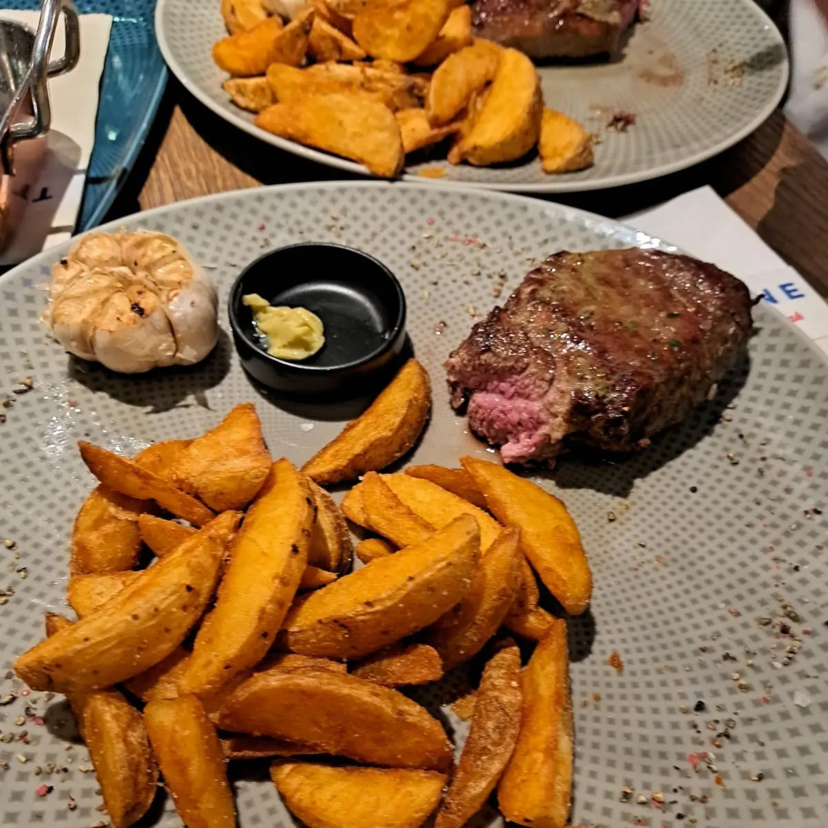 Rinderfiletsteak Und Pommes, T-Bone Bar Burger Steakhouse Parndorf