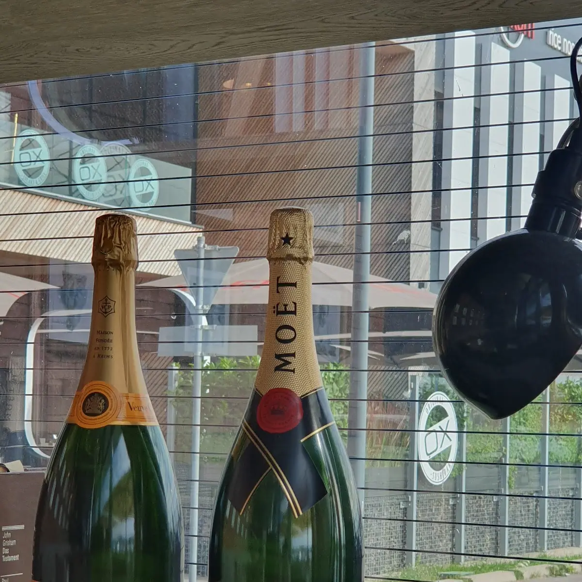 Sekt, T-Bone Bar Burger Steakhouse Parndorf