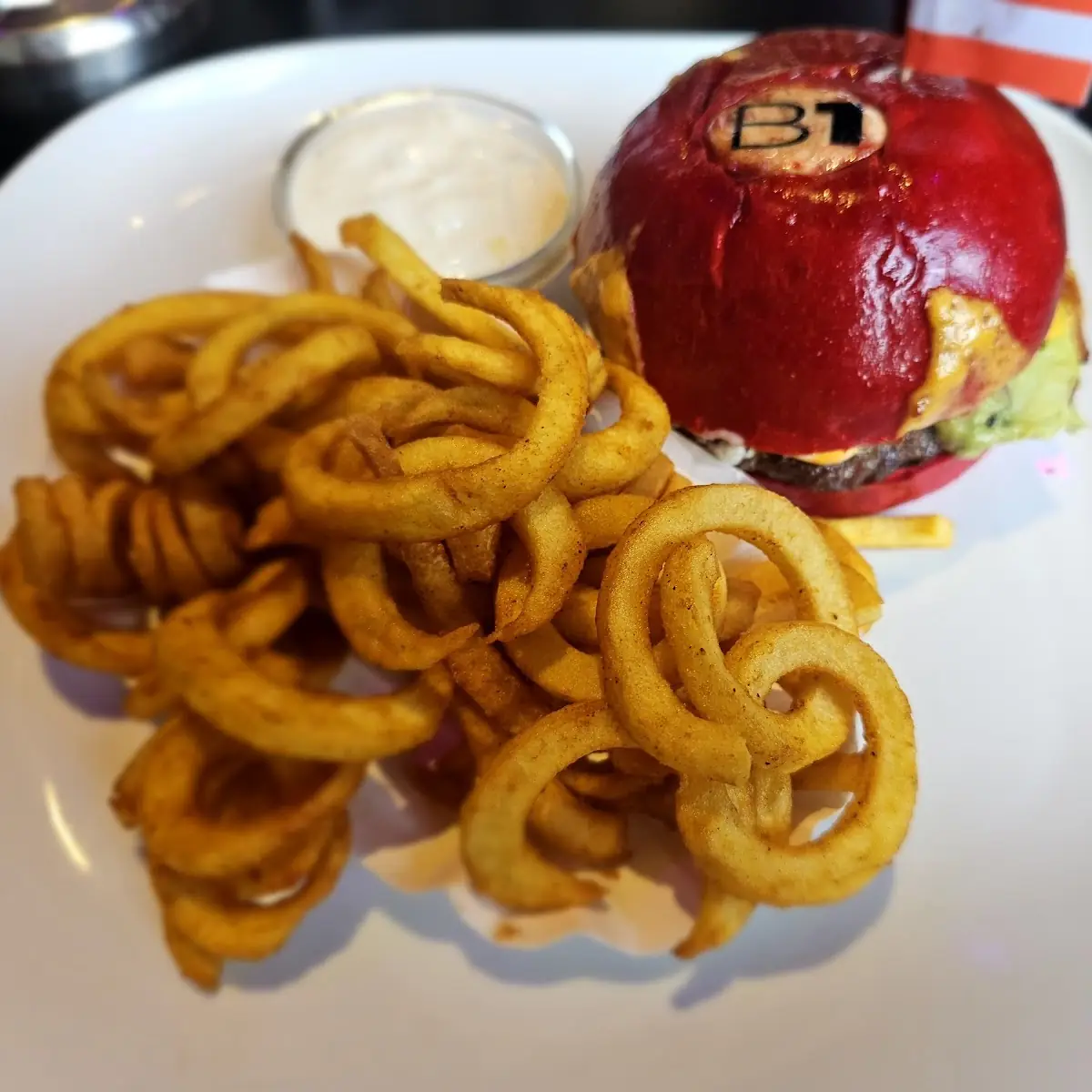 Grillhouse Burger Mit Curly Fries