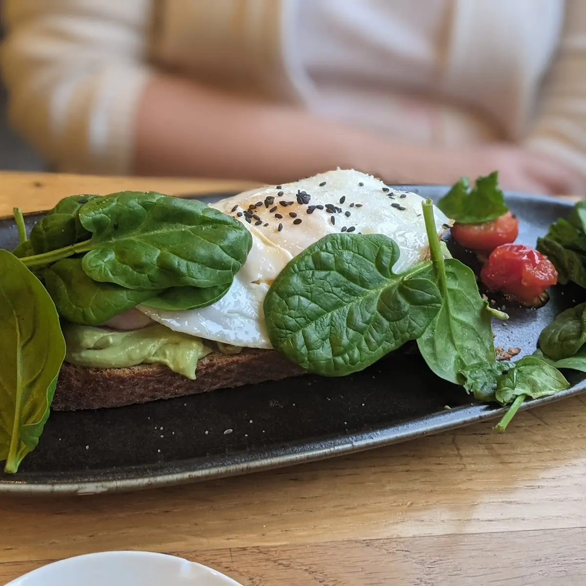 Geröstetes Brot Mit Avocado