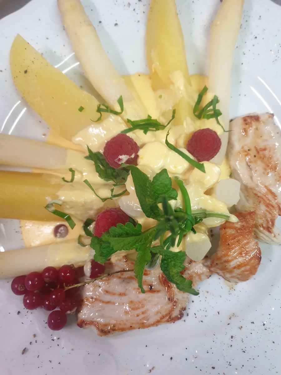 Spargel Mit Hendfilet U Hollandaise