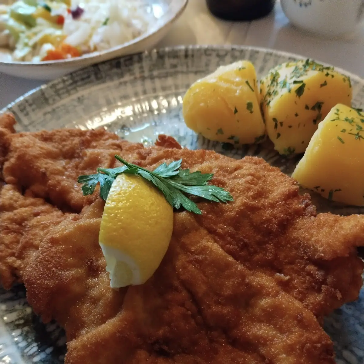 Schweinsschnitzel Mit Petersilkartoffeln